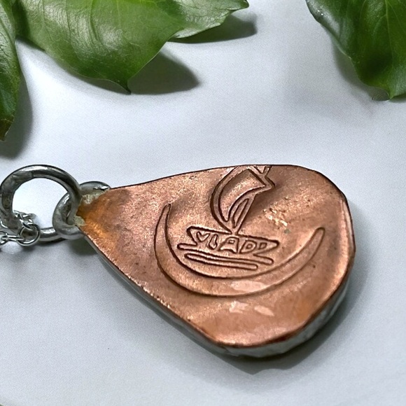 🌺 Artisan Opal, Sterling & Copper Necklace - Picture 11 of 11